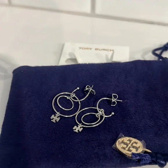 TORY BURCH Earrings - Picture 13 of 16